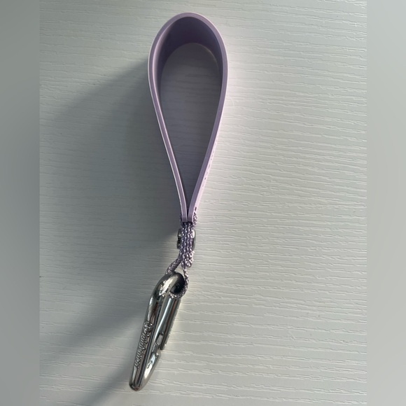 Lululemon Keychain - Picture 3 of 3